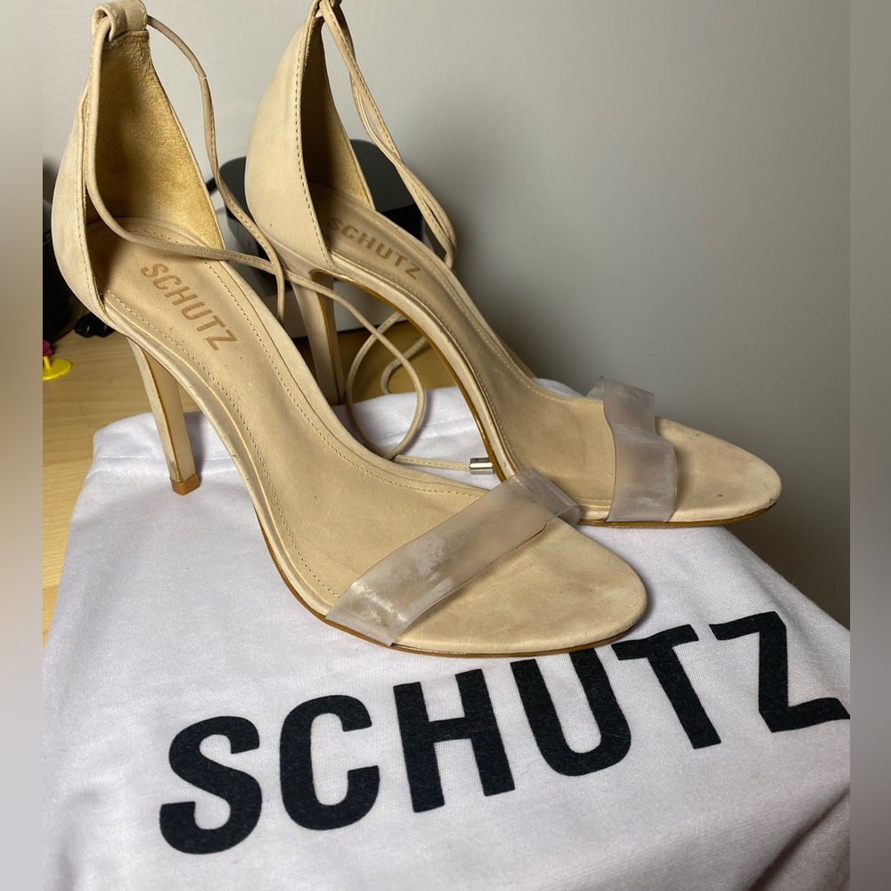 Shutz 8.5B Pumps